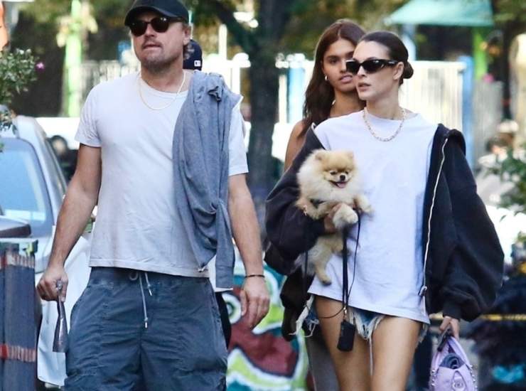 DiCaprio e Ceretti con il loro nuovo cagnolino (Daily Leo DiCaprio - X foto)