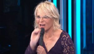 Maria De Filippi arrabbiata (Amici di Maria De Filippi - youtube screenshot)