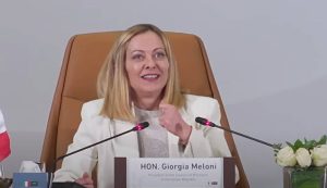 Giorgia Meloni felice