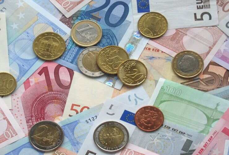 Banconote e monete in euro