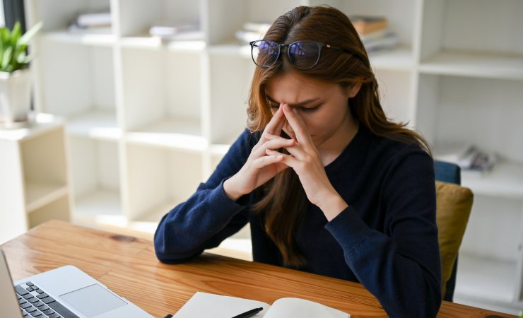 Pensione tagli lavoratrice preoccupata